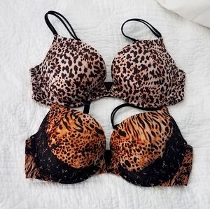 2 Victoria's Secret Cery Sexy Push up bras 34D